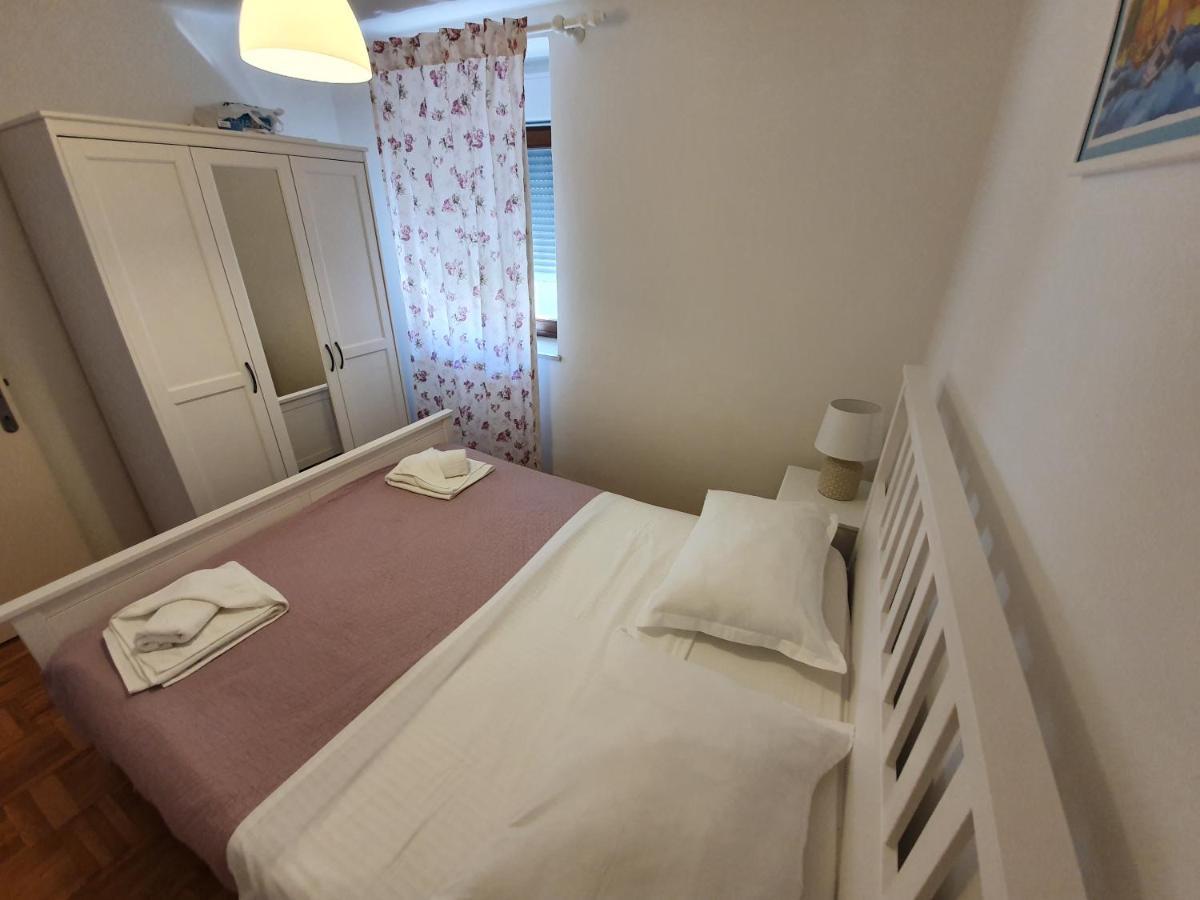 Rustic House Diklo 20M From The Sea Apartment Zadar Exterior photo