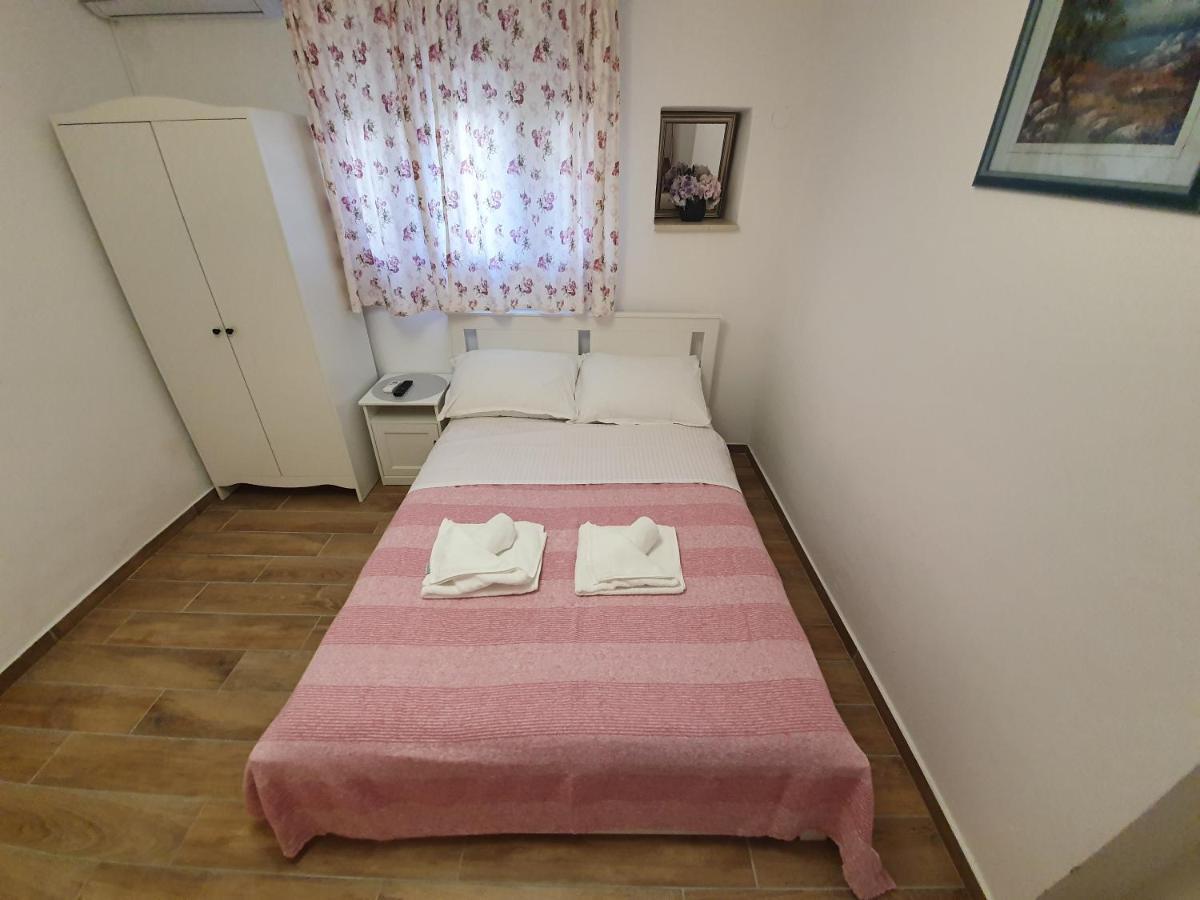 Rustic House Diklo 20M From The Sea Apartment Zadar Exterior photo