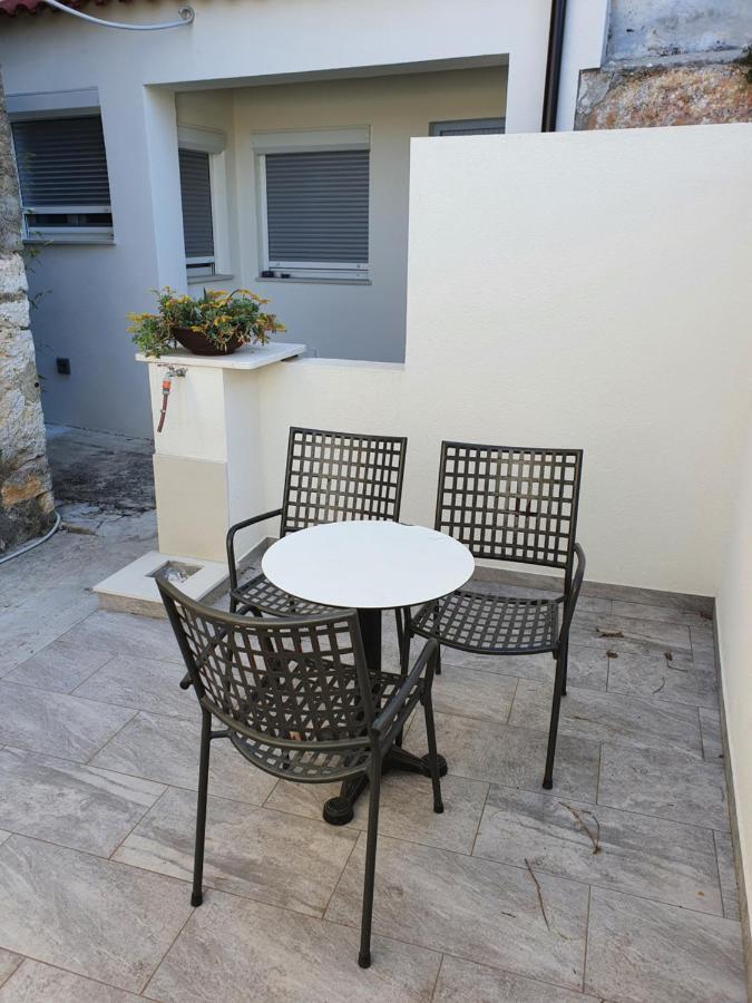 Rustic House Diklo 20M From The Sea Apartment Zadar Exterior photo